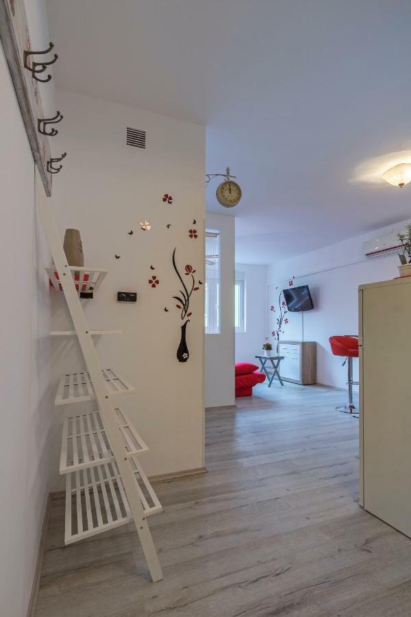 Apartment Danijela I 普拉 外观 照片